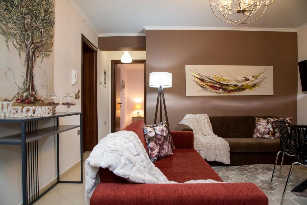 Meteora Olio Hills Apartment กาลัมปากา ภายนอก รูปภาพ