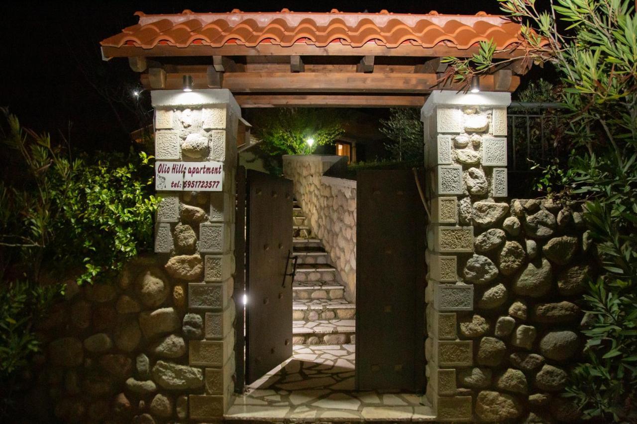 Meteora Olio Hills Apartment กาลัมปากา ภายนอก รูปภาพ