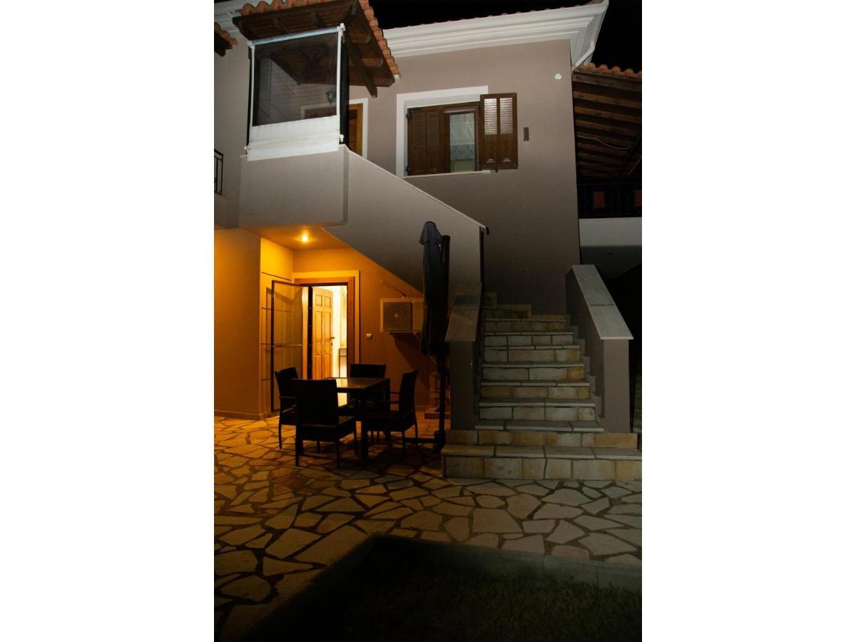 Meteora Olio Hills Apartment กาลัมปากา ภายนอก รูปภาพ
